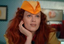 Karen Elson apresenta a faixa inédita “Lightning Strikes” em mini filme de moda