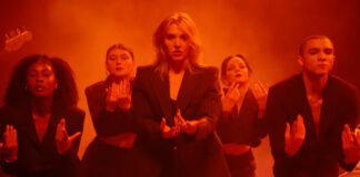 Self Esteem lança videoclipe de “Prioritise Pleasure” inspirado em turnê de Madonna