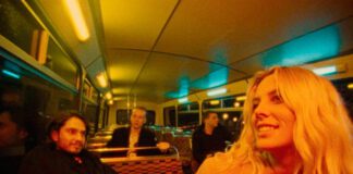 Wolf Alice lança videoclipe de “The Beach II”, o último capítulo do álbum e filme ‘Blue Weekend’
