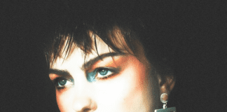 Angel Olsen lança cover de “Eyes Without a Face”, de Billy Idol, do EP ‘Aisles’