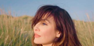 Natalie Imbruglia lança a positiva faixa “On My Way” do álbum ‘Firebird’