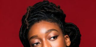 6 discos para ouvir hoje: Little Simz, Baby Queen, DeLaurentis, Ásgeir e mais