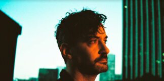 Bonobo lança a irresistível e exótica “Tides”, parceria com Jamila Woods