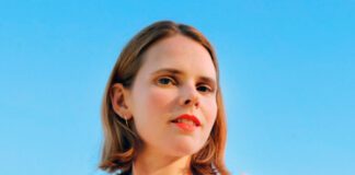 Cassandra Jenkins anuncia álbum com descartes de ‘An Overview on Phenomenal Nature’