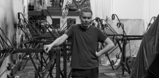 Jónsi, líder do Sigur Rós, lança ‘Obsidian’, o terceiro álbum solo