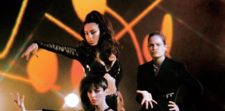 Charli XCX anuncia o álbum ‘CRASH’ com o single “New Shapes” com Caroline Polachek e Christine and the Queens