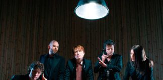 Franz Ferdinand anuncia álbum de sucessos com a faixa inédita “Billy Goodbye”