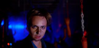 MØ transforma-se em Brad Pitt para o Halloween no videoclipe de “Brad Pitt”