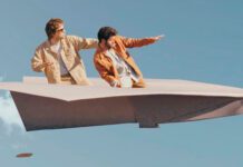 Superjava lança EP ‘Postcards’ e videoclipe lúdico de “Postcards & Letters”