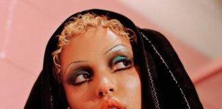FKA twigs revela prévia de música inédita nas redes sociais