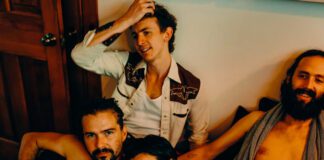 Big Thief lança o sereno e poético single “Simulation Swarm”