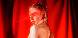 Grimes lança videoclipe de “Shinigami Eyes” com Jennie Kim, do BLACKPINK, e Dorian Electra