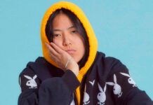 Deb Never lida com emoções pessoais no single “Crutches”