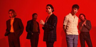 Fontaines D.C. lança a apaixonante faixa “I Love You” do álbum ‘Skinty Fia’