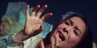 Mitski lança videoclipe amedrontador inspirado na Era Vitoriana de “Stay Soft”