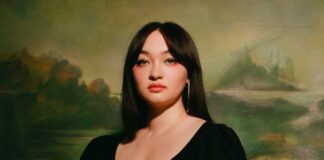 mxmtoon quer ser o centro das atenções no sonhador single “mona lisa”
