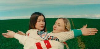 Wet Leg recorre a comentários de fãs no catártico videoclipe de “Oh No”