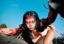 Charli XCX lança a edição deluxe do álbum ‘CRASH’ com 4 faixas extras
