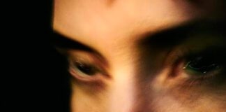 Lykke Li lança de surpresa o single “NO HOTEL” e anuncia o álbum ‘EYEYE’