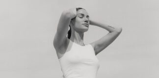 Niia revela as faixas “The Body Keeps Score” e “I Left My Juul In Monterey”