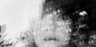 Sharon Van Etten lança “Used To It”, faixa criada e descartada para o documentário