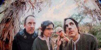 Weezer lança o EP temático ‘SZNZ: Spring’, o primeiro de uma série de quatro