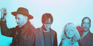 Metric lança a épica faixa “Doomscroller” do álbum ‘Formentera’