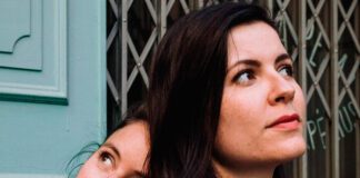 Comme John apresenta um pop chic e descontraído no EP ‘Eté 80’