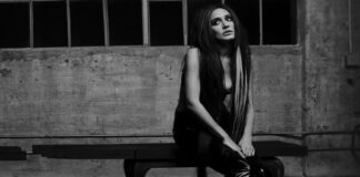 Jesse Jo Stark revela o single “modern love” do álbum de estreia ‘DOOMED’