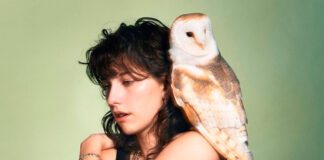 King Princess canta uma relação tumultuosa no single “Change the Locks”