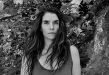 Leona Naess canta e dança pelas ruas de Nova Iorque no videoclipe de “The Beginning”