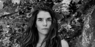 Leona Naess canta e dança pelas ruas de Nova Iorque no videoclipe de “The Beginning”