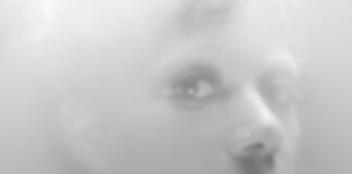 Santigold explora como é se sentir invisível no single “Nothing”