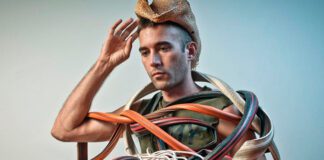 Sufjan Stevens compartilha duas versões alternativas da faixa “Fourth of July”