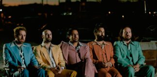 Young the Giant lança ‘ACT I: ORIGINS’, o primeiro ato do álbum ‘American Bollywood’