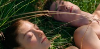 Lorde e o irmão refletem em um dia de praia no videoclipe de “Oceanic Feeling”