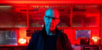 Dave Rowntree, baterista do Blur, anuncia disco de estreia com o single “Devil’s Island”