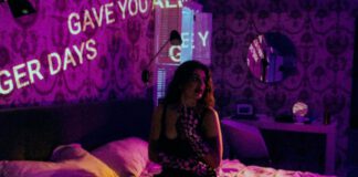 Indy Yelich, a irmã mais nova de Lorde, lança o single de estreia “Threads”
