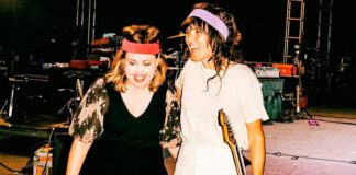 Sleater-Kinney prepara álbum de covers de ‘Dig Me Out’ e mostra versão de Courtney Barnett