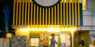 !!! lança videoclipe simples e extrovertido de “A Little Bit (More)”