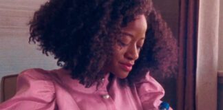 Kilo Kish lança videoclipe de “TV BABY V.2 (LATCH KEY MARCH)”