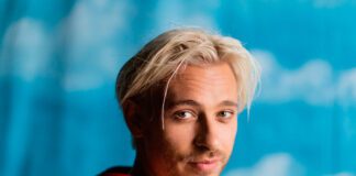 Flume celebra dez anos do disco de estreia com a demo de “Slugger”