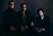 Interpol revela um sonho febril no videoclipe de “Passenger”