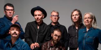 Belle and Sebastian anuncia álbum surpresa e lança o single “I Don’t Know What You See In Me”