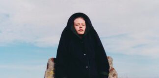 Anna B Savage inspira-se em experimento revolucionário no single “Pavlov’s Dog”