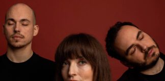 Daughter lança o single “Swim Back” do álbum ‘Stereo Mind Game’