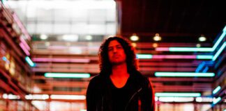 Ilan Rubin, baterista do Nine Inch Nails, lança o single “Don’t Panic!”