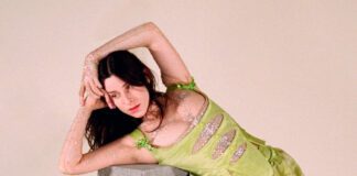 Buzzy Lee revela a melancólica faixa-título do álbum ‘Internal Affairs’