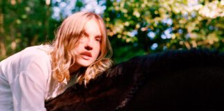 Após 3 anos, The Japanese House retorna com o single “Boyhood”
