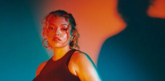 Mahalia impõe limites numa relação amorosa no single “Terms and Conditions”